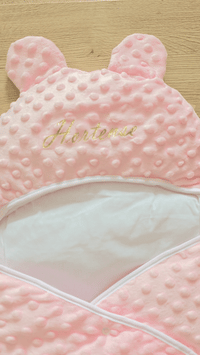 Couverture d'emmaillotage rose