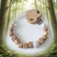 attache tétine en bois et silicone personnalisée