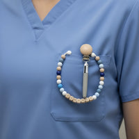 attache tétine stylo personnalisé pour infirmière 
