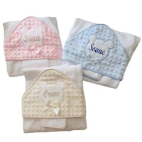 cape de bain bebe personnalisée avec prénom et gant assorti