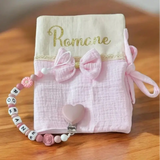 Protège carnet de santé bébé personnalisé avec attache tétine