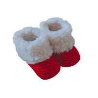 chausson bebe  laine avec fourrure moumoute de couleur rouge 