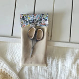 dos d'une pochette de rangement infirmière