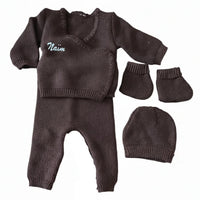 ensemble en laine pour bébé personnalisé de couleur marron 
