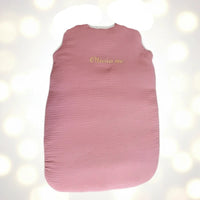 gigoteuse pour bébé couleur framboise de 0 à 6 mois en gaz de coton 