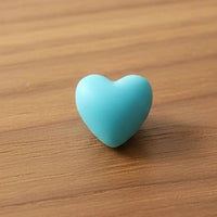 perle coeur silicone couleur bleu azur pour attache tétine 