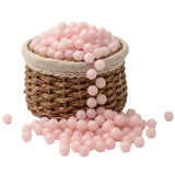 sublimez vos loisirs créatifs avec ce matériel d'exception. Le fini nacré de cette perle rose pâle offre des reflets irisés et sophistiqués, parfaits pour créer des accessoires DIY de naissance élégants et pleins de douceur.