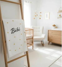 Plaid bebe personnalisé Sherpa & Gaze de Coton Blanc Cœurs Or (90x90) | Luxe