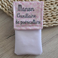 Pochette infirmière aimantée personnalisée au motif rose liberty, organisateur de poche pour stylo infirmière et matériel médical pour blouse.