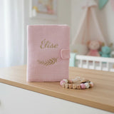 protège carnet de santé personnalisé pour fille en gaz de coton rose 